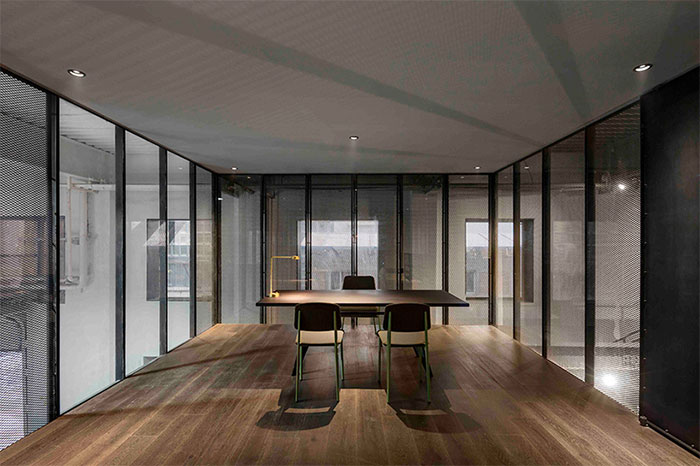 军火工厂变身汽车体验中心?如恩设计北京新作