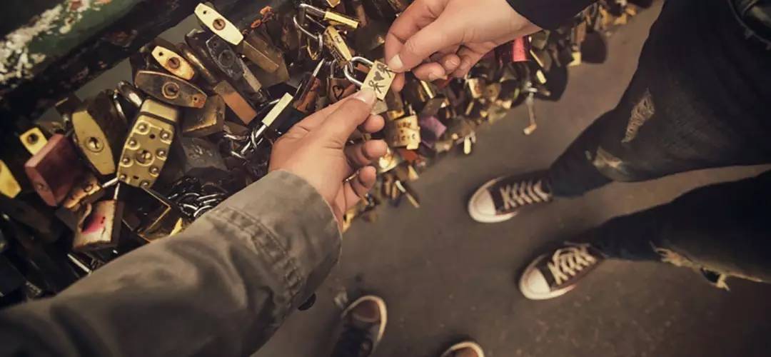 情愿跟你吵架,也不想爱别人|男孩|电影|情侣