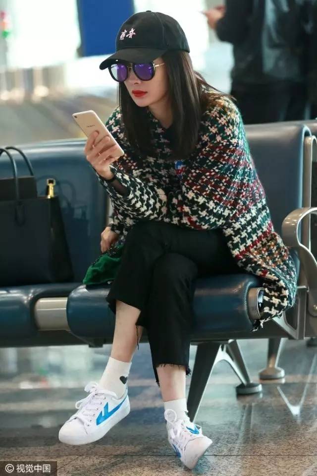 冬装光腿过膝靴,杨幂简直就是行走的种草机!港