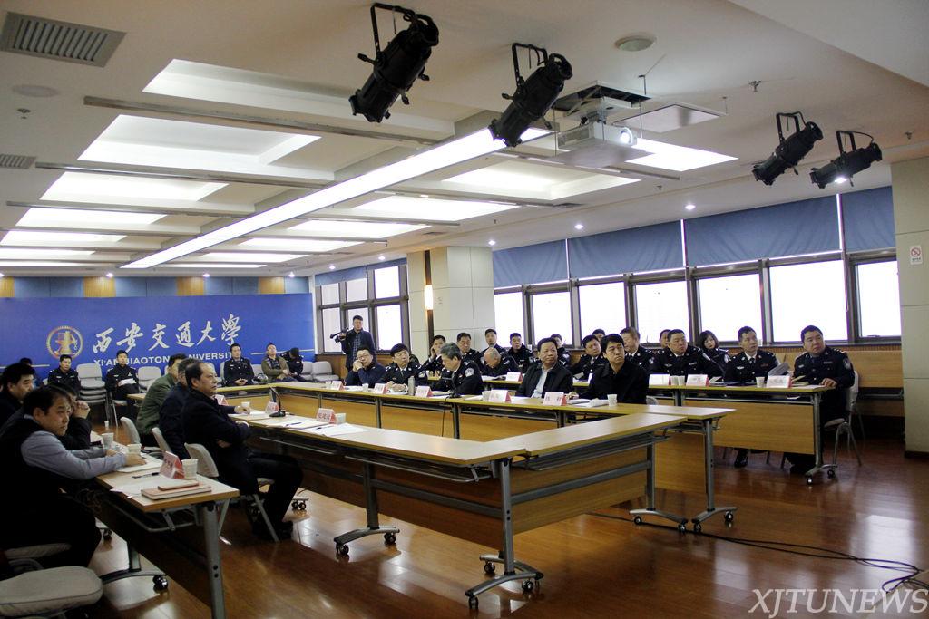 西安市公安局局长任军号一行来校调研校园安全
