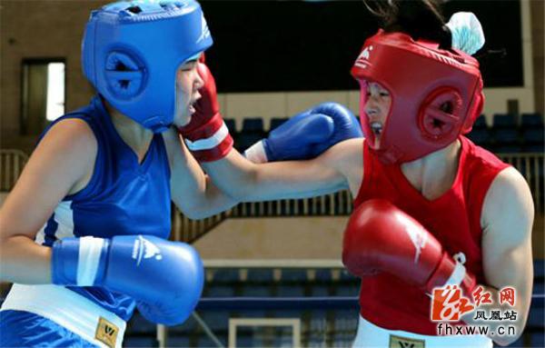 凤凰女学子勇夺全省青少年拳击锦标赛冠军|锦