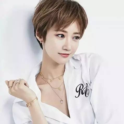 今冬短发标配,好看的女星都剪了!