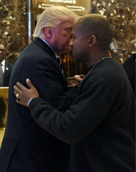 遭特朗普羞辱全家的侃爷 称赞新总统是"天才"(图)