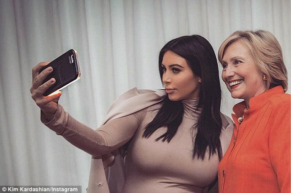 遭特朗普羞辱全家的侃爷 称赞新总统是"天才"(图)