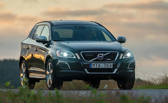 号XC90长啥样?全新一代沃尔沃XC60谍照曝光