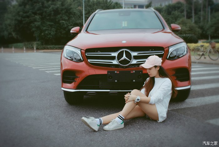 妮子小姐和胡先生与GLC的完美相遇【红色GLC提车作业，高清大片】