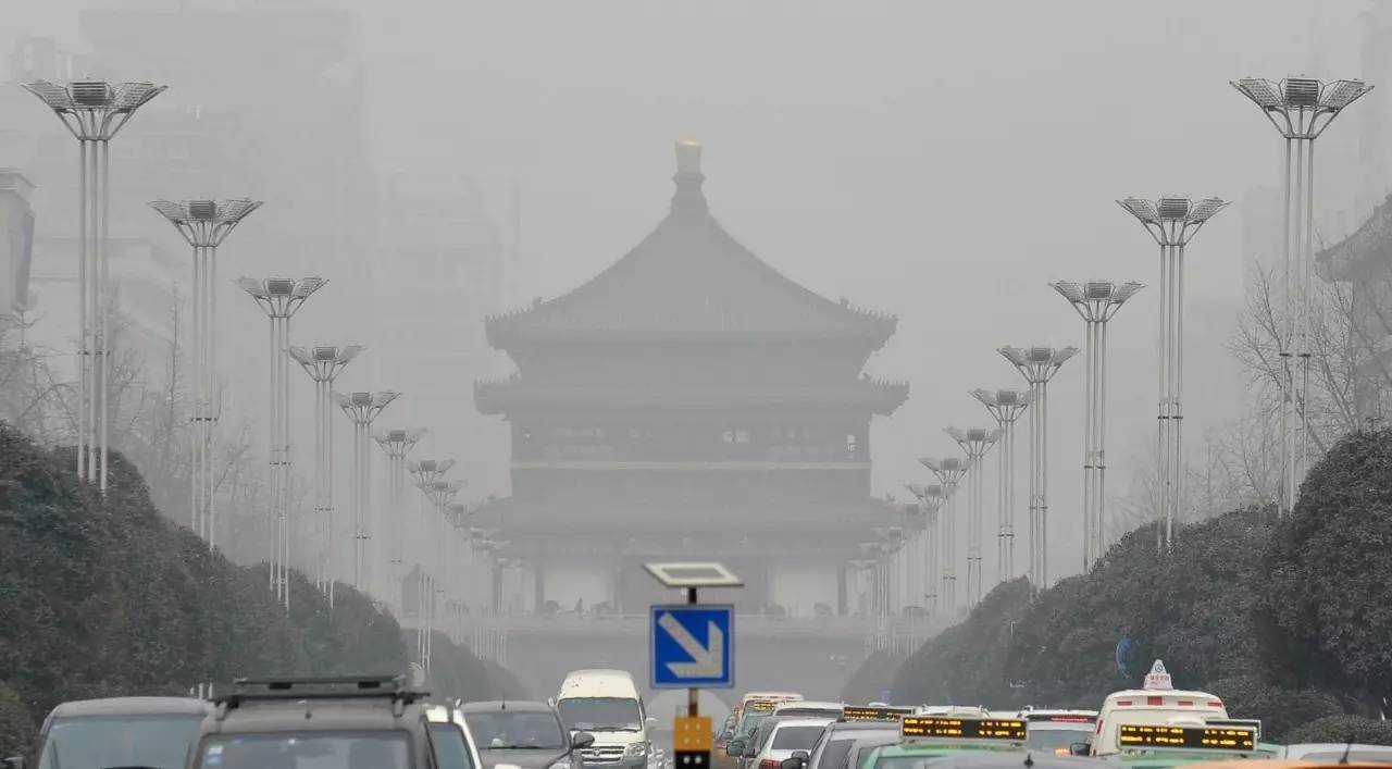 恐怖!眼看着雾霾从天际线滚滚而来_新浪财经_新浪网
