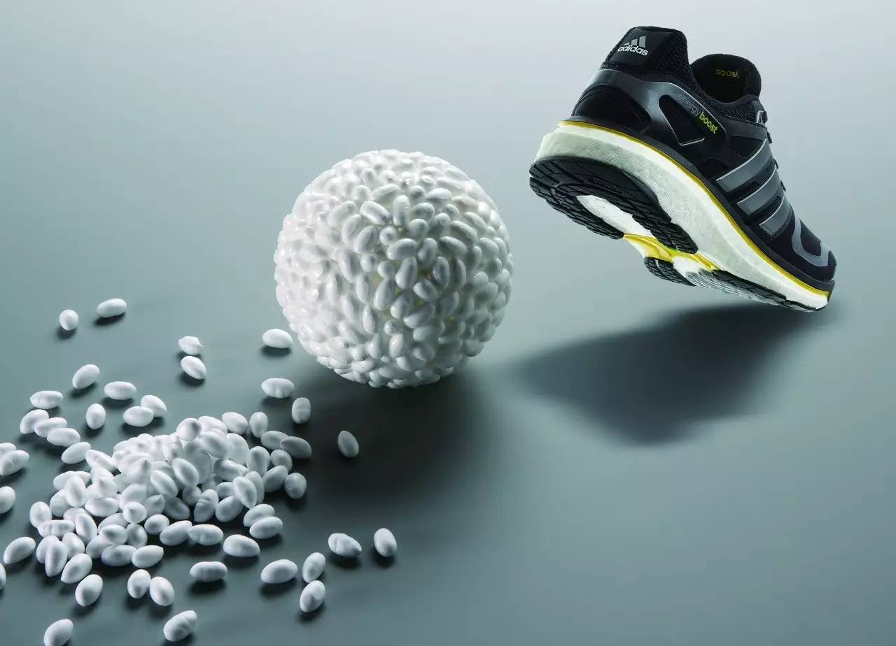 如果没有Boost，Kanye West也帮不了阿迪达斯| CBNweekly_新浪财经_新浪网