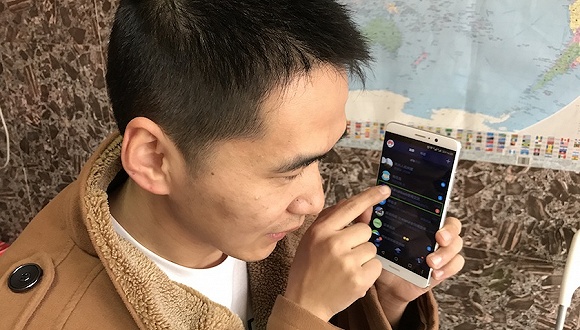 千名视障者联名呼吁华为手机修复无障碍功能漏