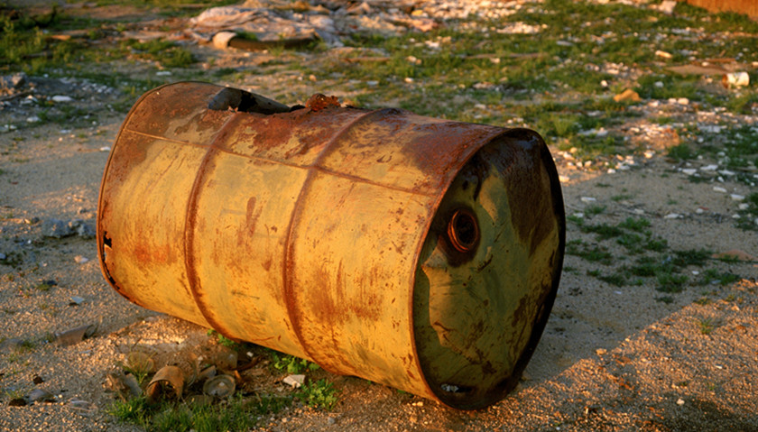 靖江地下藏毒涉案企业赔1.9亿3人被诉 举报人