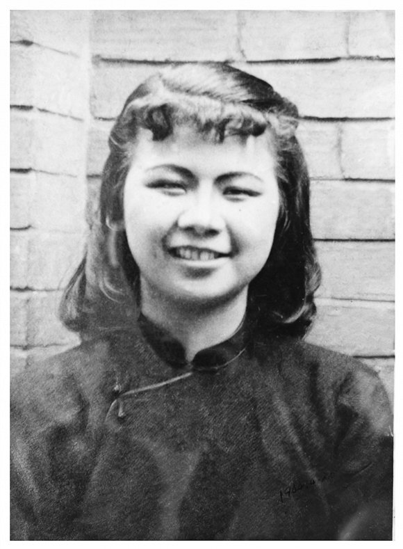 《繁花》过后,金宇澄选择《回望》父母的青年