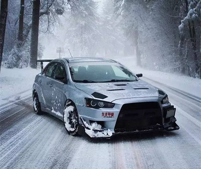 看起来容易被虐 但是实际加速很猛的车型