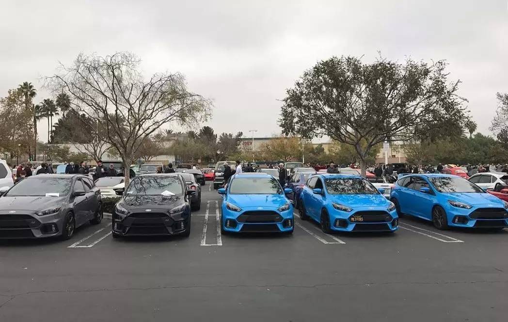 看起来容易被虐 但是实际加速很猛的车型