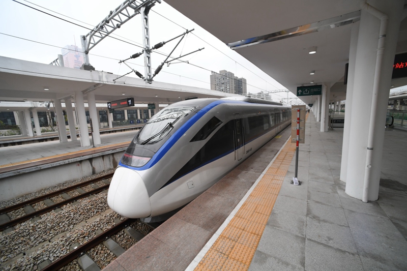 长株潭城际铁路正式运营