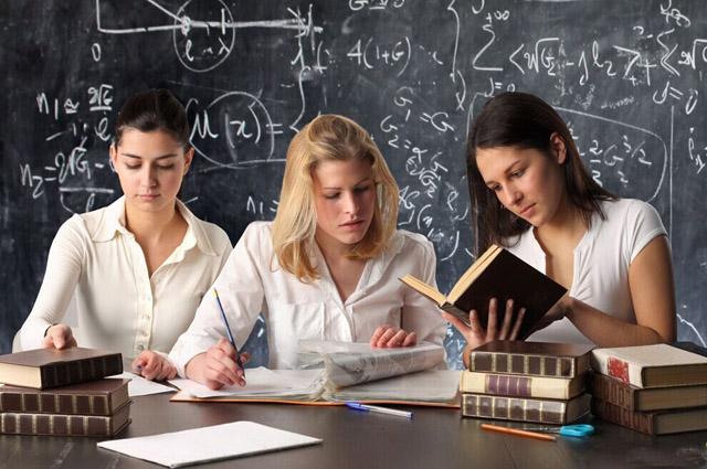 在美国留学要花多少生活费?