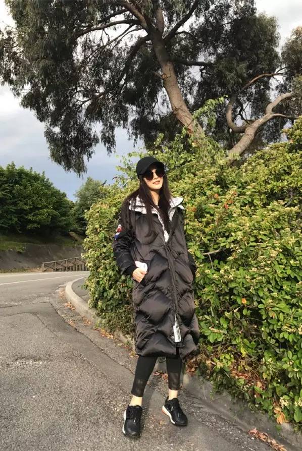辣眼睛or美得飞起？羽绒服检验明星时尚感