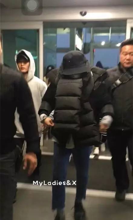 辣眼睛or美得飞起？羽绒服检验明星时尚感
