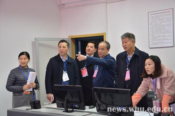 硕士研究生招生考试顺利举行