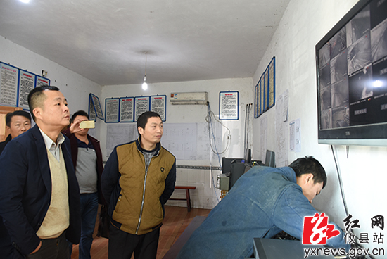 易屹东到攸县黄丰桥镇视察安全生产工作