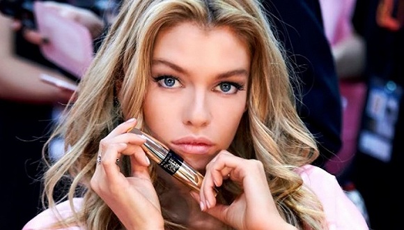 蜜丝佛陀新任代言人:维密天使stella maxwell