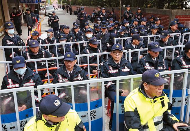 新加坡首度赴台招聘辅警 待遇优厚环境单纯引