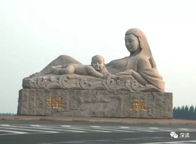 兰州黄河母亲雕塑和仿冒的滨州摇篮城雕