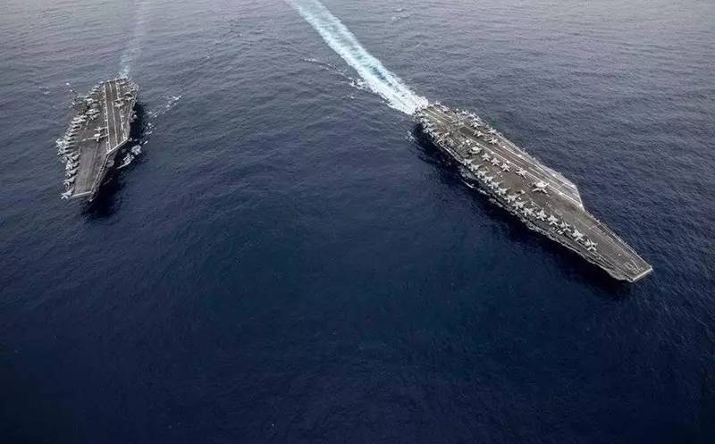 2016年6月18日，以“斯坦尼斯号”和“里根号”为首的美国海军两支航空母舰战斗群在菲律宾附近海域进行大规模联合演练。