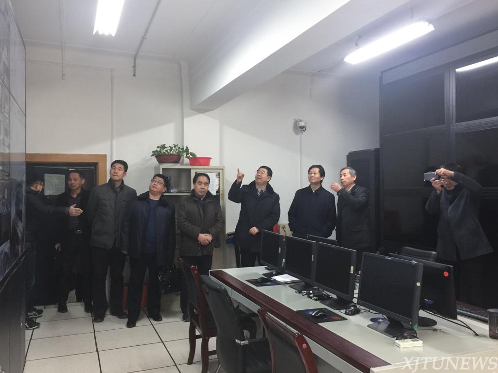 河南大学校长娄源功率团来校交流信息化工作