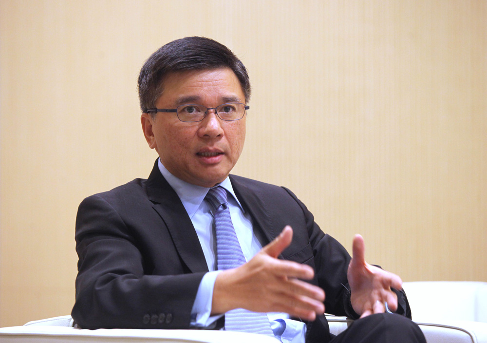 陈家强:楼市辣招已奏效 适时推新措施