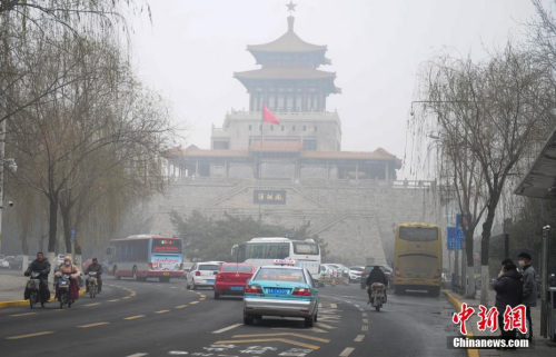 全国现大范围雾霾天气 北京重污染橙色预警延