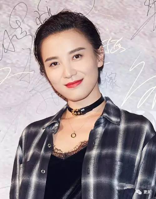 考!看刘涛、闫妮怎么从乡土大妈逆袭成洋气少