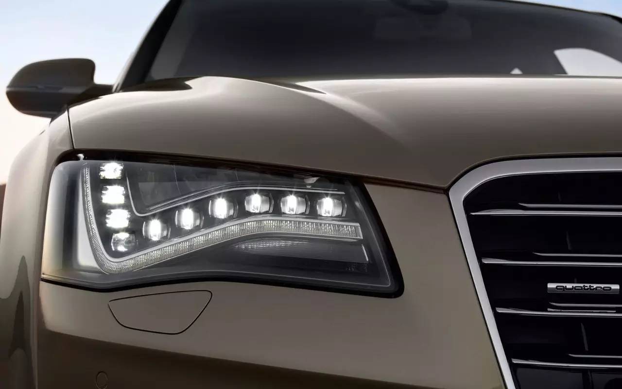 究竟什么样的大灯对付“远光狗”最Diao?