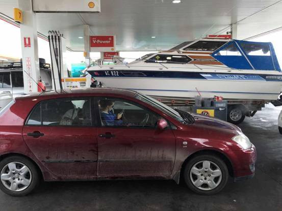 北京时间记者带您体验澳大利亚的加油站