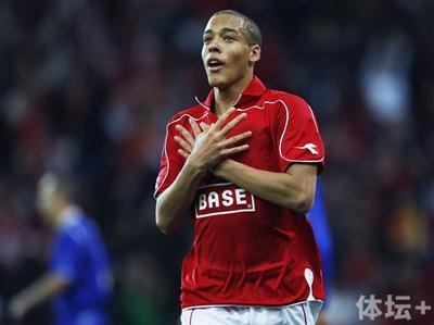 注册即送10元金币棋牌游戏