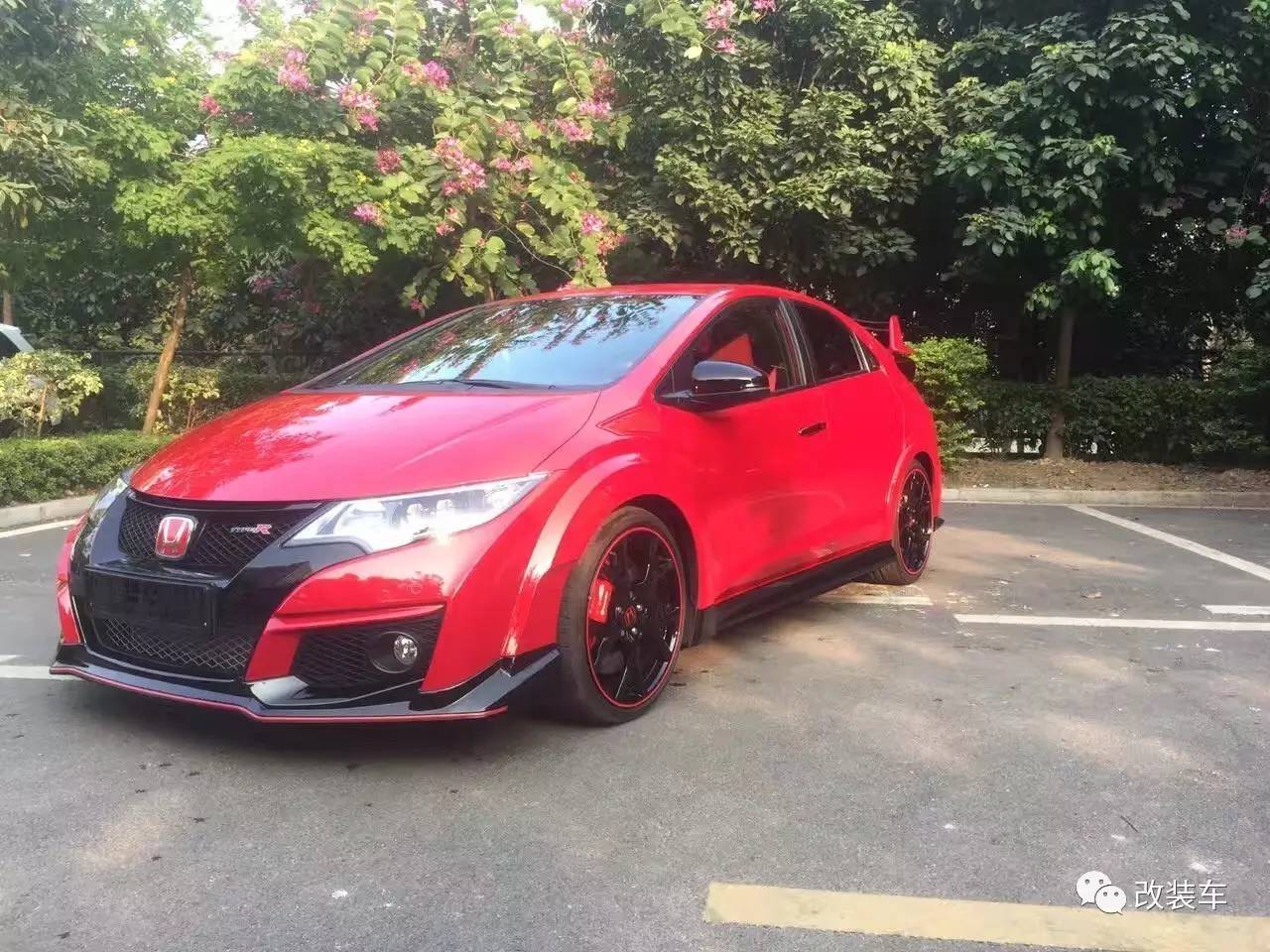 落地70万的本田前驱车 思域Type R FK2