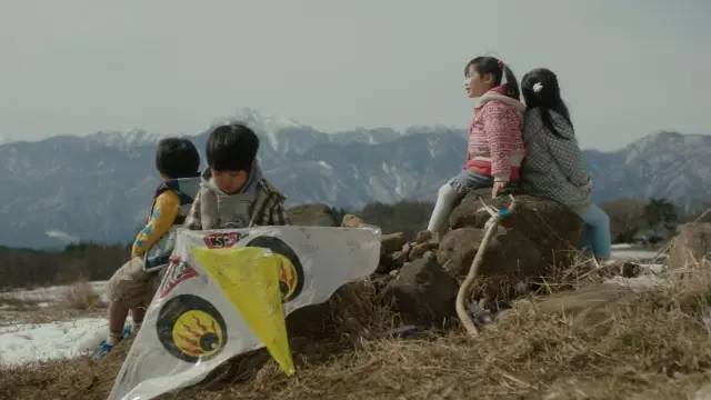 一部5万人打满分的影片,里面有我们走失的童年