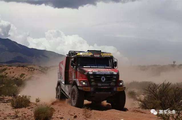 达喀尔 | 标致揽前三 阿提亚撞丢车轮