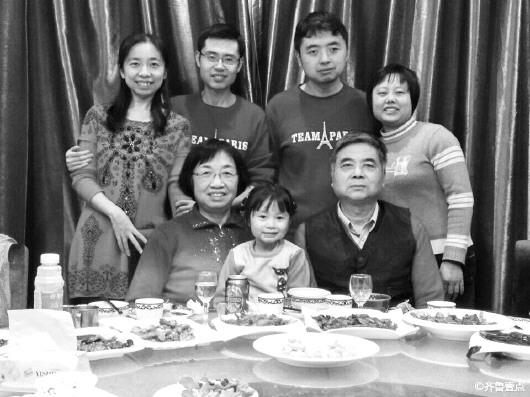 感恩父母万千语诠释最美全家福_fina|父母|全家