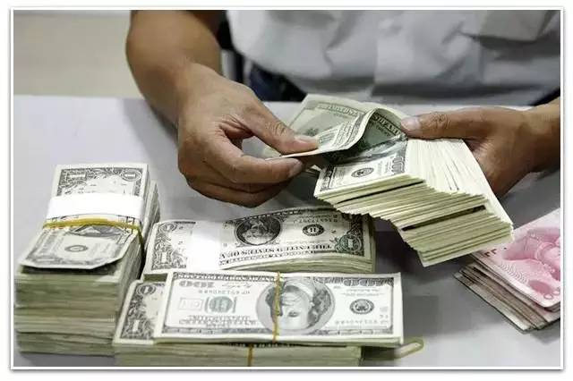 2017:人民币汇率信号仍不透明 || 小钱频道_财经