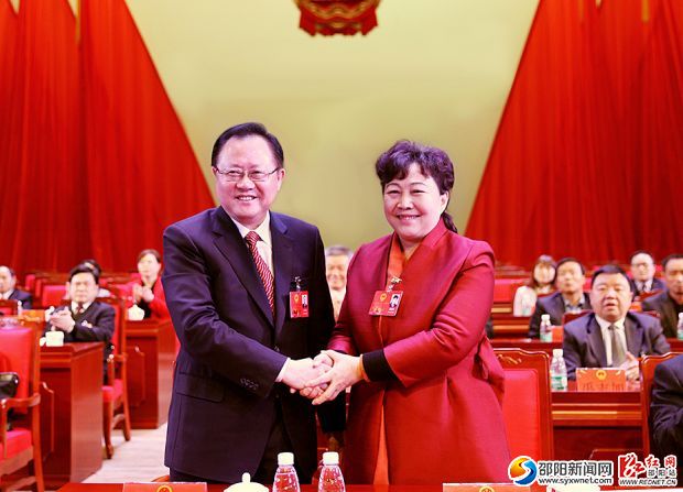 龚文密当选邵阳市人大常委会主任 刘事青当选市长