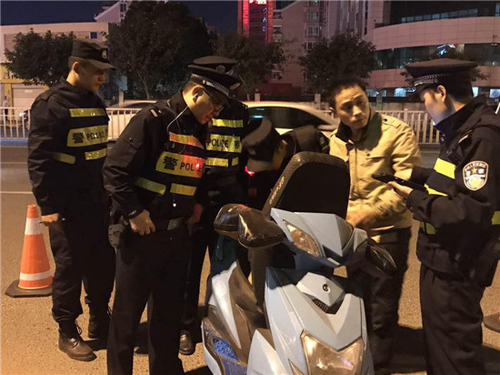 福州市下渡派出所开展治安清查行动