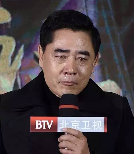 他一个人要办理11张签证连续被40个国家拒签