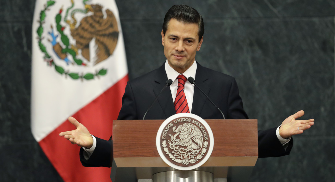 墨西哥总统:绝不会为美墨边境围墙买单