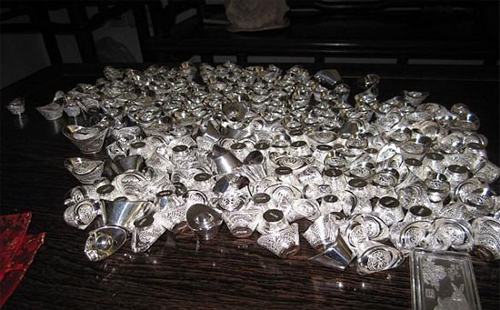 现货返佣网:现货黄金价格将抵1200美元 警惕美联储“嘴炮”现货白银投资如何操作|美联储|白银|现货_新浪财经_新浪网