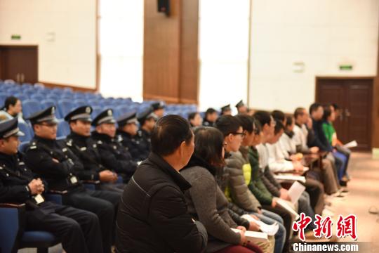 图为被告人。　张瑶　摄