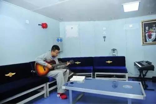 "辽宁"号航空母舰最新内部结构曝光