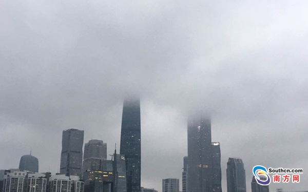 近日广州持续阴雨天气，城市盖上“云雨棉被”。来源：南方网