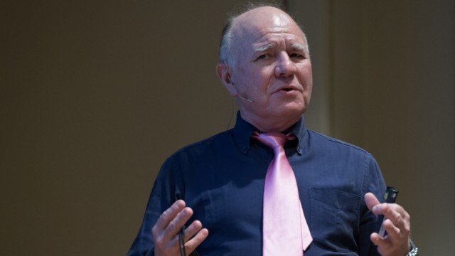 佬说 | 美国最高权力开始过渡 听听大佬的投资建议