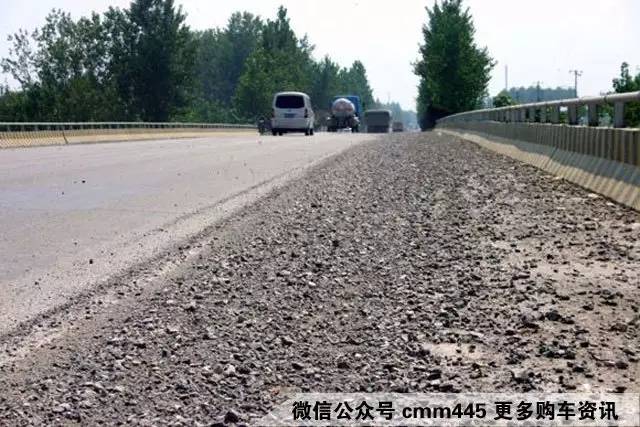 花几百块给车底喷一下装甲 竟然能带来这4点好处