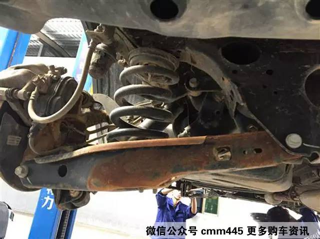 花几百块给车底喷一下装甲 竟然能带来这4点好处